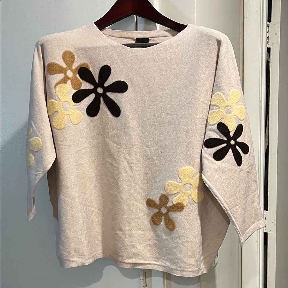 New with tags XL Soft Chic Floral Women's Sweater